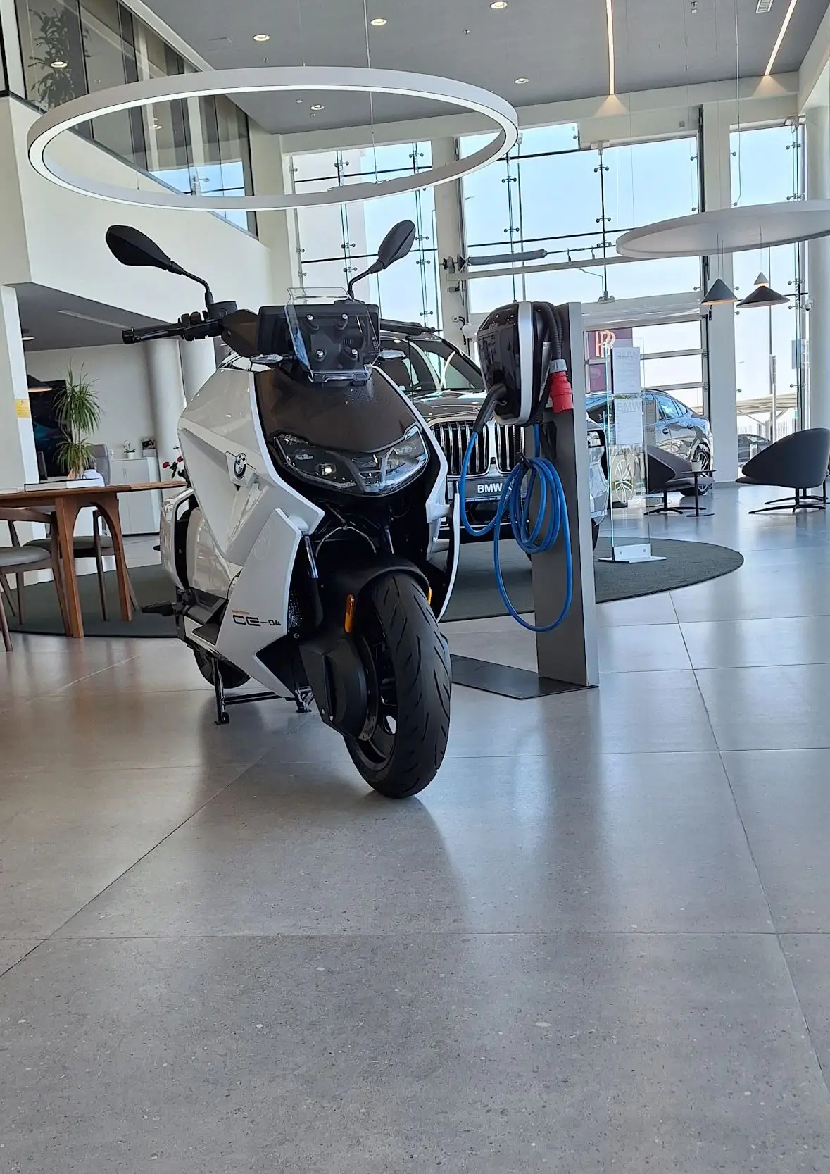 Al Fardan cars showroom